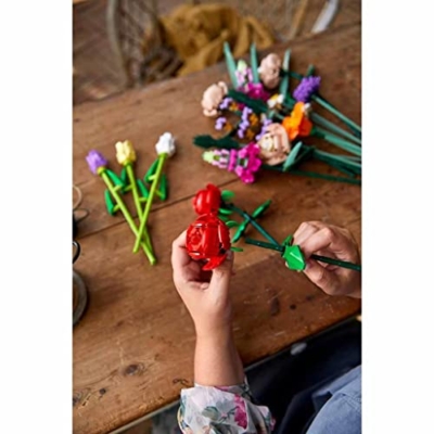 Silky Flower Store LEGO Icons Flower Bouquet 10280 Building Kit for Adults, Artificial Floral Arrangement, Unique Gift 15 Stems 20.5cm 9 9 Product: LEGO® Icons Flower Bouquet 10280 Building Kit; A Unique Flower Bouquet Gift and Creative Project for Adults