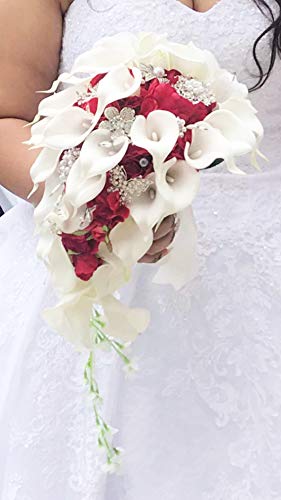 Silky Flower Store Bridal Bouquet Wedding Calla Lilies Rose Pearl Brooch Bouquet, Red, Handmade Faux Floral Arrangement 32.5cm 4 4 Product: IFFO Bridal Bouquets for Wedding, Calla Lilies Simulation Rose Diamonds Pearl Bride Wedding Bouquet, Romantic Wedding Party Decoration Confession (red)