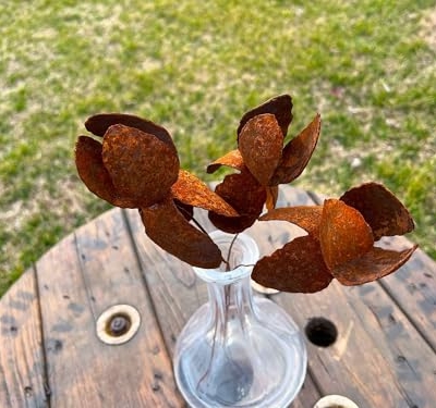 Product: Rusted Iris 3-Piece Set: Handcrafted Industrial Artificial Flowers for Outdoor Decoration - Unique Weathered Finish