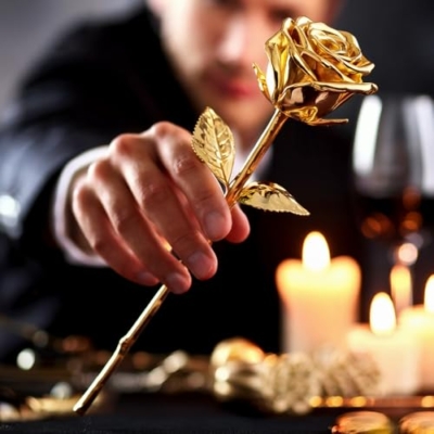 Silky Flower Store 24K Gold Dipped Real Rose, Mikamax Certificate of Authenticity, Luxurious Gift Box, 7 to 8 Inches, 32 x 5 x 11 cm 8 8 Product: mikamax 24k Gold Rose - Real Rose Dipped in Gold with Certificate of Authenticity - 7-8 Inches - Luxurious Box 32 x 5 x 11 cm