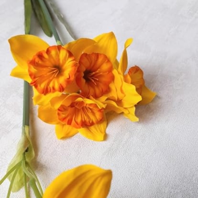 Product: Jucgghk Vivid and Realistic Floral Art 5 PCS Yellow Artificial Daffodil,Beautiful Spring Flowers for Wedding Bridal Bouquets, Floral Arrangement, Table Centerpieces, Home Decorations