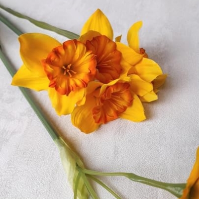 Product: Jucgghk Vivid and Realistic Floral Art 5 PCS Yellow Artificial Daffodil,Beautiful Spring Flowers for Wedding Bridal Bouquets, Floral Arrangement, Table Centerpieces, Home Decorations