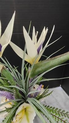Product: 19Inches Artificial White Birds Of Paradise Table Centerpiece, Elegant Silk Flowers Centerpiece for Parties Birthday Baby Shower Bridal Banquet Decoration Garland for Table Centerpiece Holiday Party W