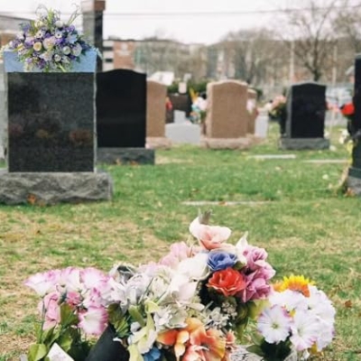 Product: Jucgghk Vivid and Realistic Floral Art Violet-Whites-Cream Flowers, Cemetery Saddle, Cemetery Flowers, Headstone Saddle, Cemetery Arrangement, Memorial Day Flowers for Grave Decor