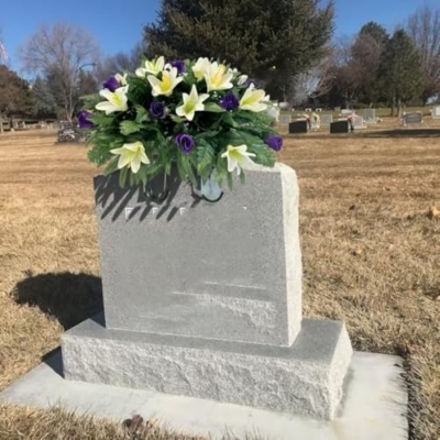 Product: Taozhiyuan Welcome Logo Flowers Bright Easter Saddle Flowers, Artificial Gravestone Saddle Flowers, Suitable for Mother's Day, Easter Decoration Graves