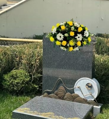 Product: Jucgghk Vivid and Realistic Floral Art Artificial Yellow and White Cemetery Saddle, Beautiful Headstone Saddle, Saddle, Sympathy Flowers for Grave Tombstone Decorations(Yellow)