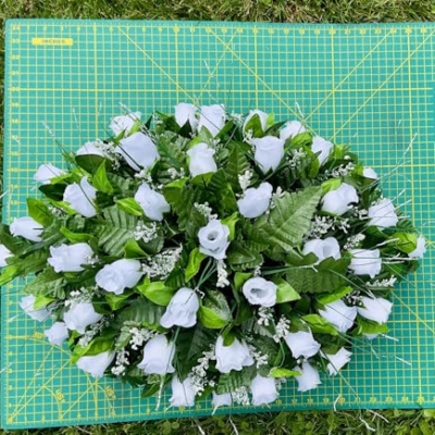 Product: Jucgghk Vivid and Realistic Floral Art White Roses 22"-24" Flowers Saddle,Cemetery Grave Decoration Headstone Flower for Outdoor Grave Decorations