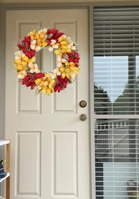 Product: Beautiful Flower Tasteful Tulip Wreaths, Artificial Flowers, Suitable for All Season Outdoor Use, Farmhouse and Wedding Party Outdoor Decorative Door Wreaths(Red Mixed)